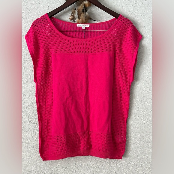 Rebecca Minkoff Magenta Mesh Boatneck Sweater NWT Size Small Casual Layeering - Picture 1 of 13